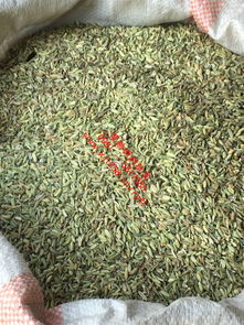 新疆烏魯木齊榮鵬調(diào)料批發(fā)商行 跨界融合，從調(diào)料到礦產(chǎn)與化工制品的多元發(fā)展之路